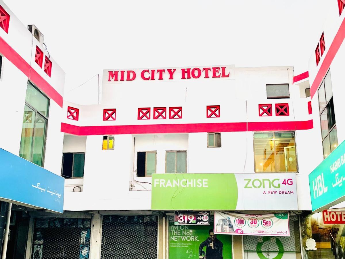 Hotel New Mid City 물탄 외부 사진